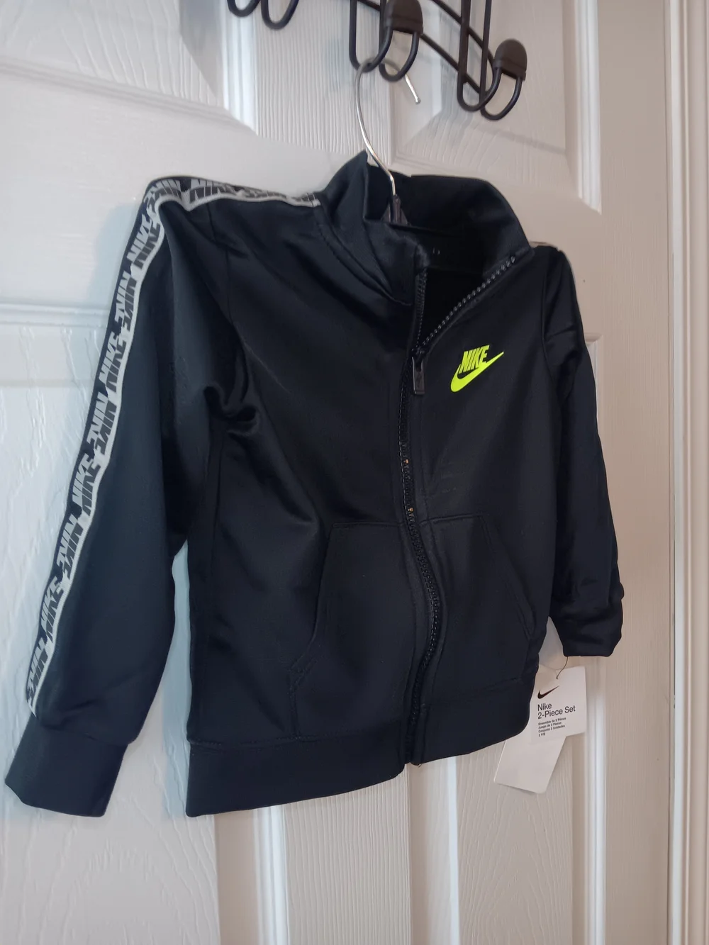 Nike NWT Toddler Track Jacket & Pants Set
